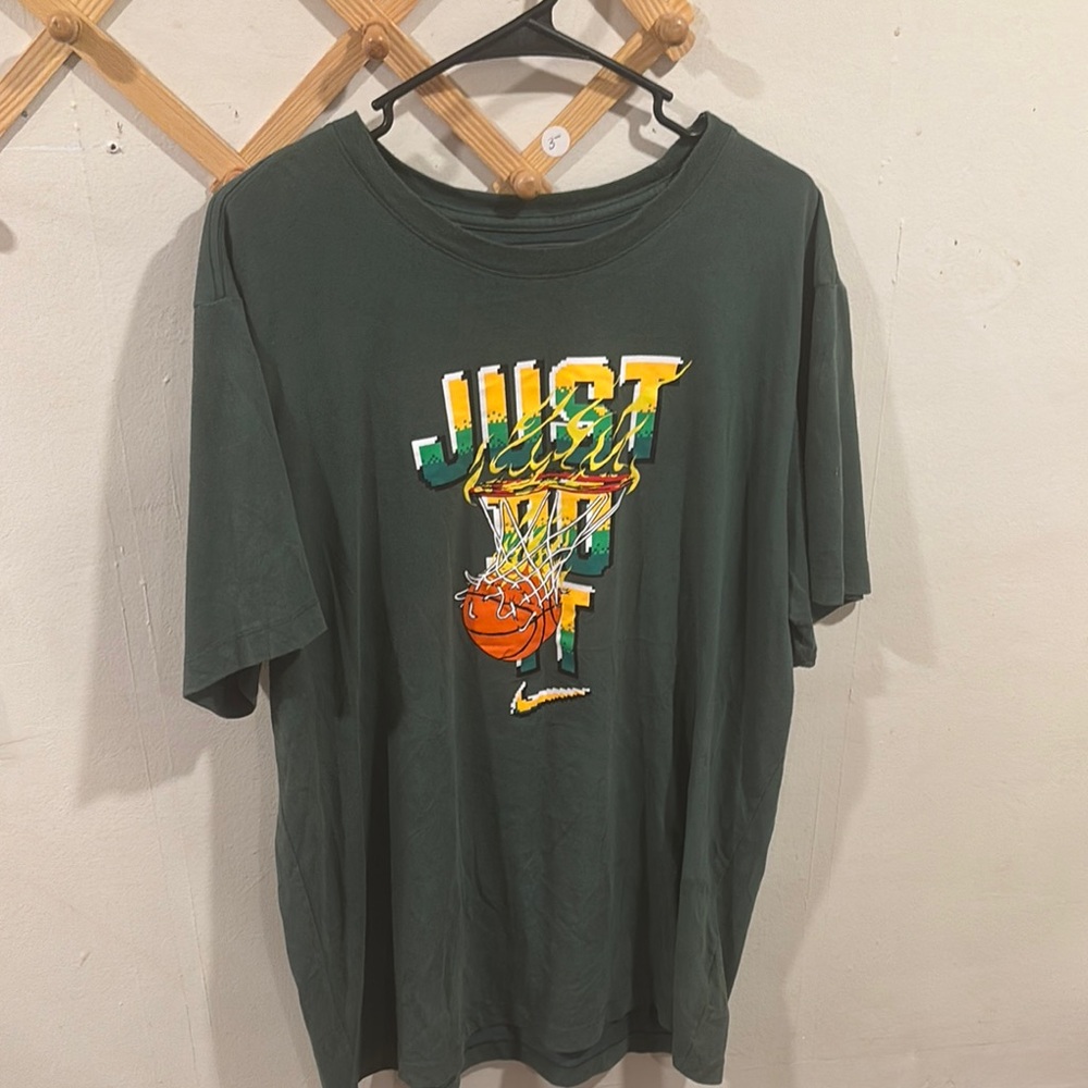 Nike Forest Green Tee with Graphic Print